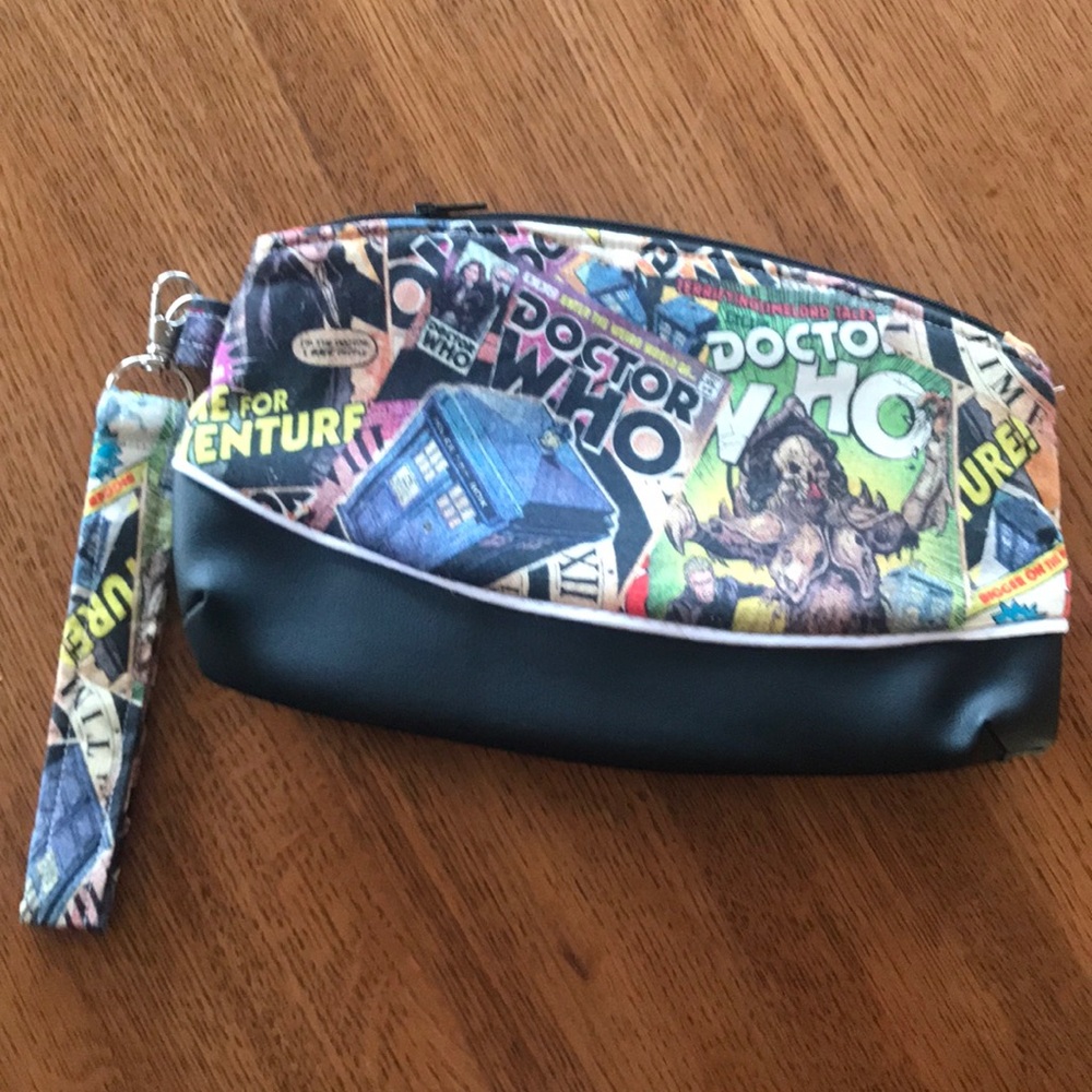 Doctor Who Comic Print Cosmetic Bag